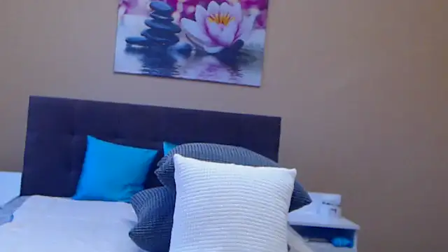 Gia888888 online show from 03/22/26, 12:08