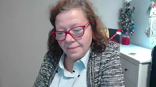 Snapshot of Adelewildx chatting on 12/10/24, 05:39 Adelewildx online show from 12/10/24, 05:39