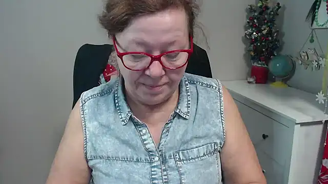 Snapshot of Adelewildx chatting on 01/13/25, 04:50 Adelewildx online show from 01/13/25, 04:50