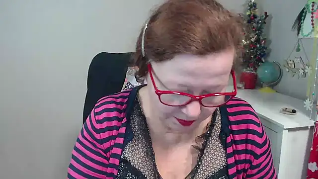 Snapshot of Adelewildx chatting on 01/14/25, 08:41 Adelewildx online show from 01/14/25, 08:41