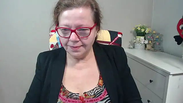 Snapshot of Adelewildx chatting on 02/03/25, 04:57 Adelewildx online show from 02/03/25, 04:57