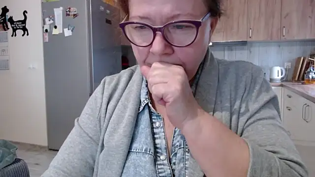 Snapshot of Adelewildx chatting on 02/07/25, 10:29 Adelewildx online show from 02/07/25, 10:29