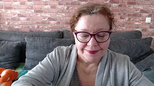 Snapshot of Adelewildx chatting on 02/15/25, 11:17 Adelewildx online show from 02/15/25, 11:17