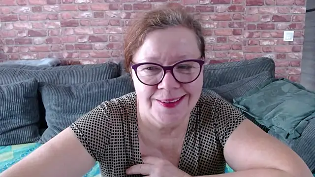 Snapshot of Adelewildx chatting on 02/28/25, 07:26 Adelewildx online show from 02/28/25, 07:26