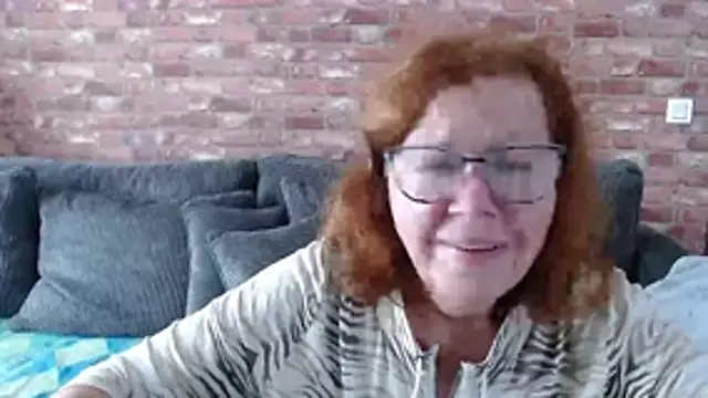 Snapshot of Adelewildx chatting on 10/25/25, 11:07 Adelewildx online show from 10/25/25, 11:07