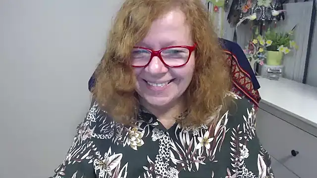 Snapshot of Adelewildx chatting on 10/29/25, 04:15 Adelewildx online show from 10/29/25, 04:15