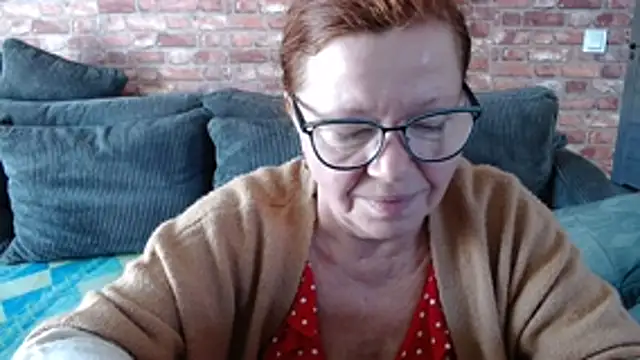 Snapshot of Adelewildx chatting on 11/22/25, 11:31 Adelewildx online show from 11/22/25, 11:31