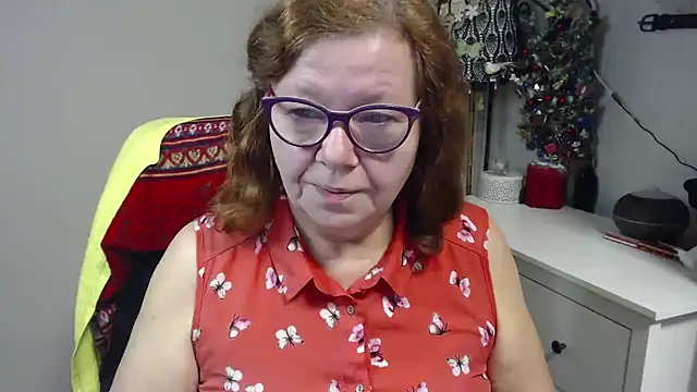 Snapshot of Adelewildx chatting on 12/16/25, 05:23 Adelewildx online show from 12/16/25, 05:23