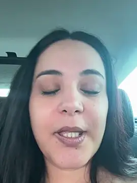 Snapshot of Allees95 chatting on 06/07/26, 07:56 Allees95 online show from 06/07/26, 07:56
