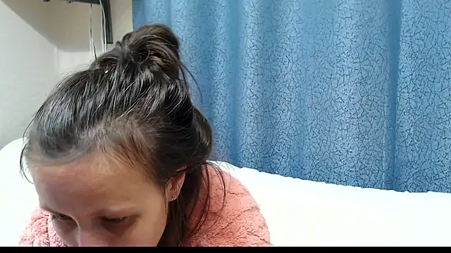 alisacucumber online show from 09/23/25, 05:49