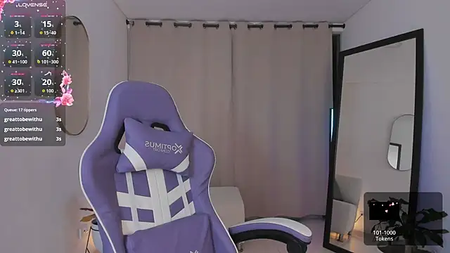 roxie gates  online show from 01/06/26, 02:26