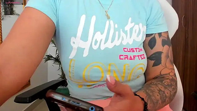 Snapshot of darsha_sahu chatting on 01/08/25, 07:56 darsha sahu online show from 01/08/25, 07:56