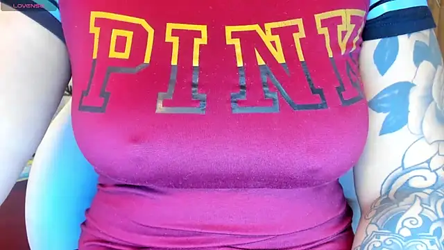 Snapshot of darsha_sahu chatting on 01/27/25, 08:07 darsha sahu online show from 01/27/25, 08:07