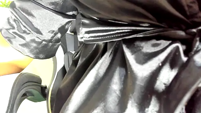 Snapshot of darsha_sahu chatting on 10/06/25, 11:57 darsha sahu online show from 10/06/25, 11:57