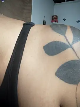 Snapshot of darsha_sahu chatting on 11/28/25, 01:08 darsha sahu online show from 11/28/25, 01:08