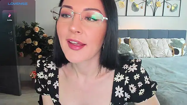 KerryCandy Girl online show from 04/24/26, 08:28