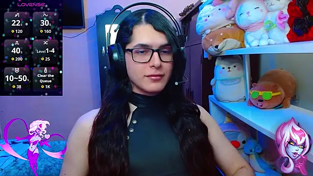 Snapshot of Alice_Bathory chatting on 09/30/25, 10:59 Alice Bathory online show from 09/30/25, 10:59