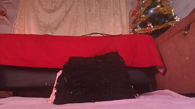 Snapshot of emyli_sw_ chatting on 01/03/25, 09:15 emyli sw online show from 01/03/25, 09:15