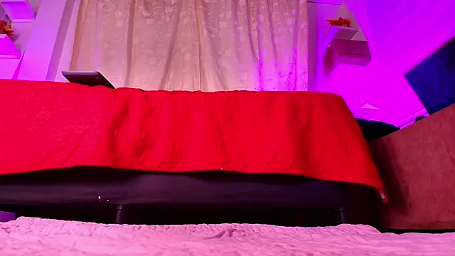 Snapshot of emyli_sw_ chatting on 02/04/25, 03:11 emyli sw online show from 02/04/25, 03:11