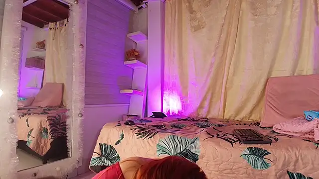 Snapshot of emyli_sw_ chatting on 02/07/25, 03:12 emyli sw online show from 02/07/25, 03:12