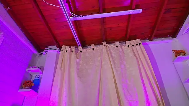 Snapshot of emyli_sw_ chatting on 03/02/25, 03:13 emyli sw online show from 03/02/25, 03:13