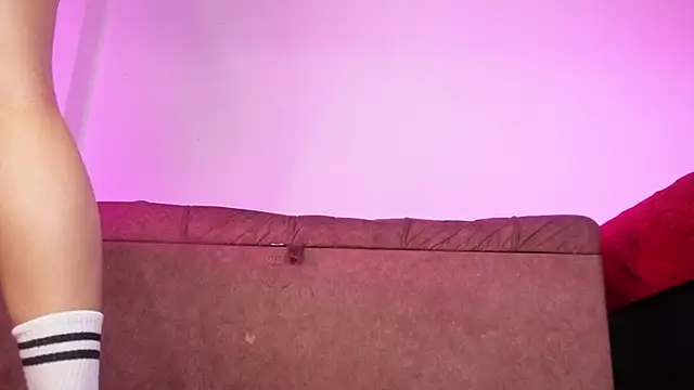 Snapshot of emyli_sw_ chatting on 09/18/25, 03:08 emyli sw online show from 09/18/25, 03:08