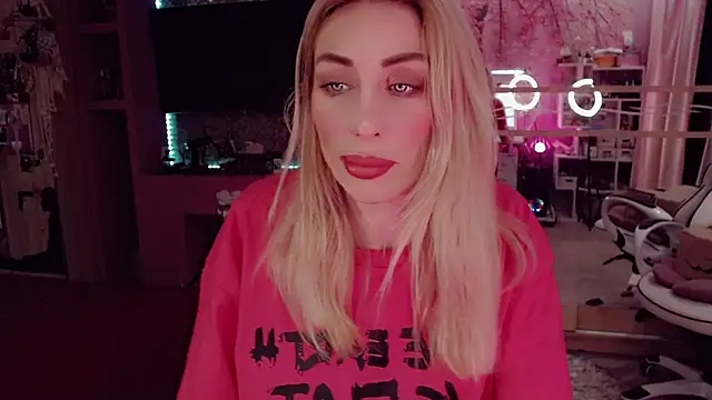 AnnieGOld  online show from 10/13/25, 06:19