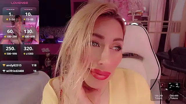 AnnieGOld  online show from 11/05/25, 06:41