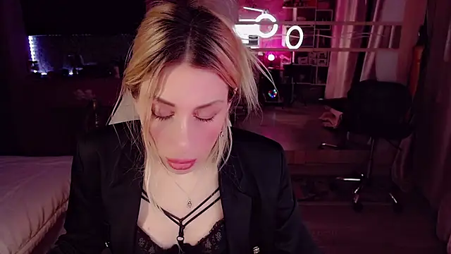 AnnieGOld  online show from 01/06/26, 11:51