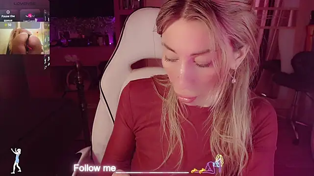 AnnieGOld  online show from 04/21/26, 02:51