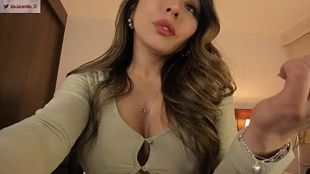 Snapshot of AleJaramillo_ chatting on 12/20/24, 08:34 AleJaramillo online show from 12/20/24, 08:34