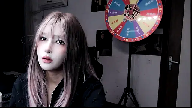 candy cola online show from 02/15/25, 01:31