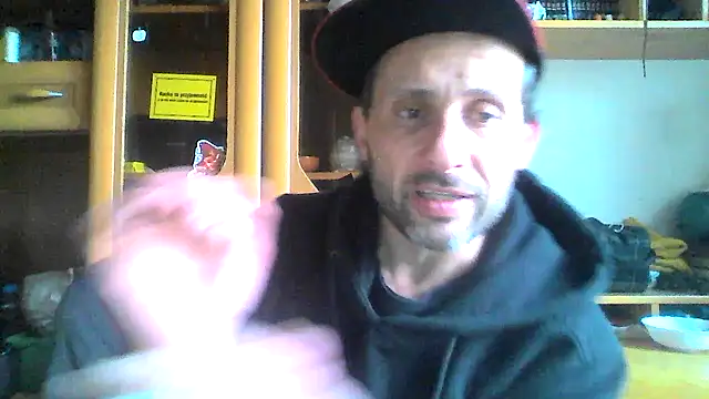 Snapshot of FireFox_Feel chatting on 03/14/25, 08:42 FireFox Feel online show from 03/14/25, 08:42