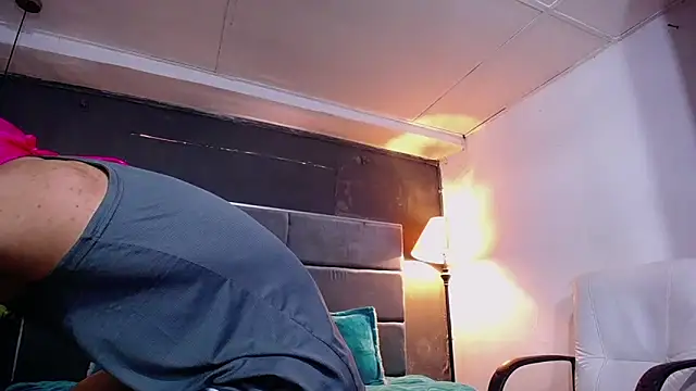 teddyfit19cm online show from 11/08/25, 01:00