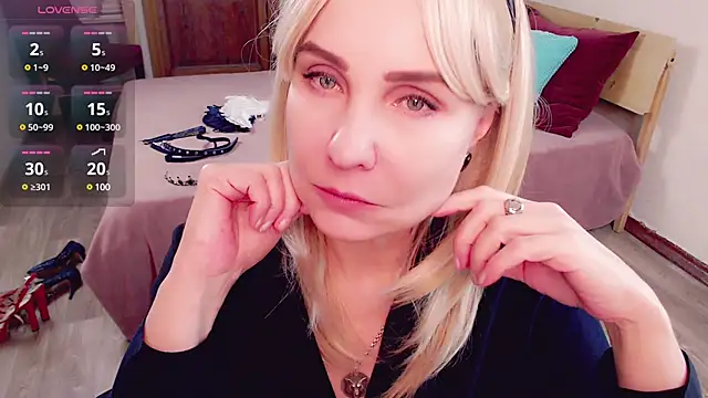 Snapshot of _unique_cam_ chatting on 01/12/25, 08:14  unique cam  online show from 01/12/25, 08:14