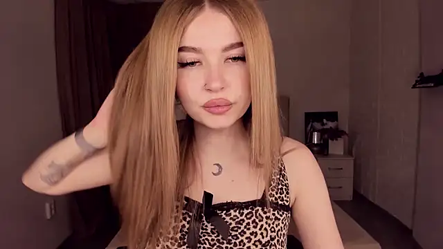 ViolettaLopez online show from 01/13/25, 02:42