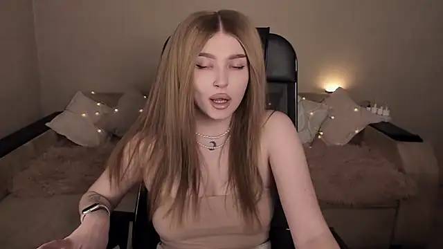 ViolettaLopez online show from 02/20/25, 03:41