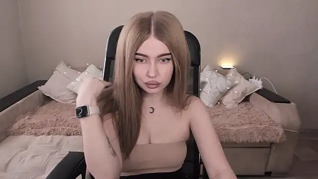 ViolettaLopez online show from 02/24/25, 10:37