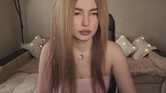 ViolettaLopez online show from 09/20/25, 12:50