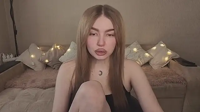 ViolettaLopez online show from 03/02/26, 01:29