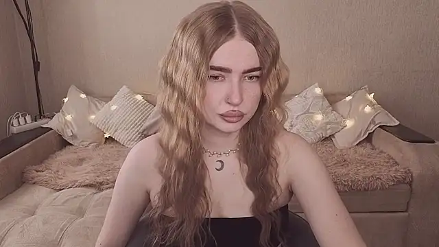 ViolettaLopez online show from 03/27/26, 12:16