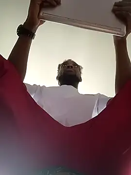 Snapshot of PrinceNoAlbert chatting on 02/24/25, 04:04 PrinceNoAlbert online show from 02/24/25, 04:04