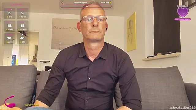 Snapshot of eternal_sin chatting on 02/03/25, 06:49 eternal sin online show from 02/03/25, 06:49