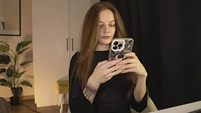 LadyInBad online show from 10/16/25, 06:42