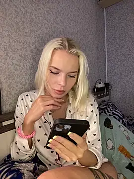 Snapshot of SIMBA_BOS chatting on 10/09/25, 02:09 SIMBA BOS online show from 10/09/25, 02:09