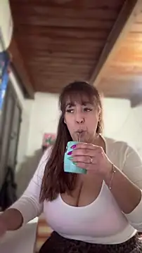 sofy alone online show from 07/08/26, 04:11
