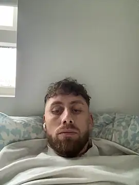 Snapshot of Cata9407 chatting on 11/30/25, 11:36 Cata9407 online show from 11/30/25, 11:36