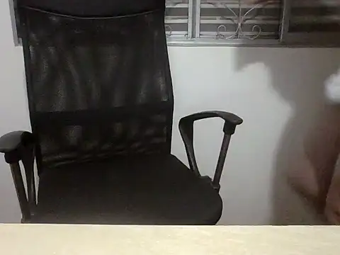Snapshot of niceguyjr chatting on 10/05/25, 08:56 niceguyjr online show from 10/05/25, 08:56