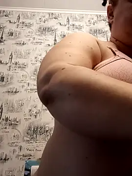 Amy August online show from 03/17/25, 05:34