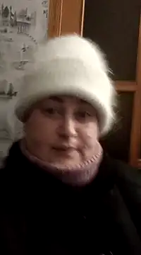 Amy August online show from 03/18/25, 04:15